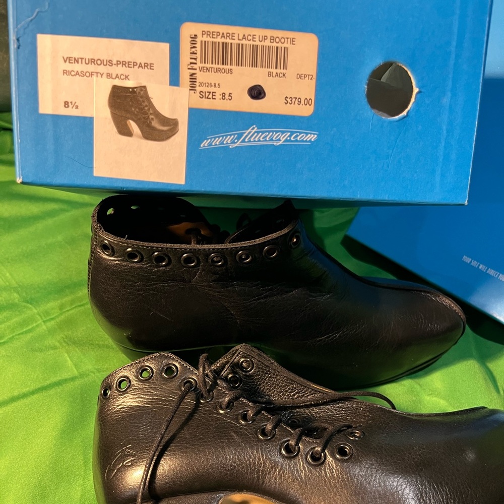 BNIB - Fleuvog Prepare Lace Up Bootie